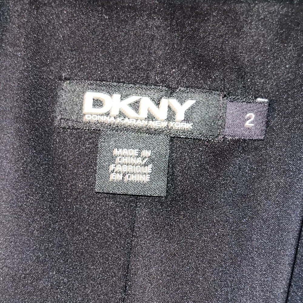 DKNY Black Blazer Tuxedo Style Sz 2 NWT! - Picture 4 of 10